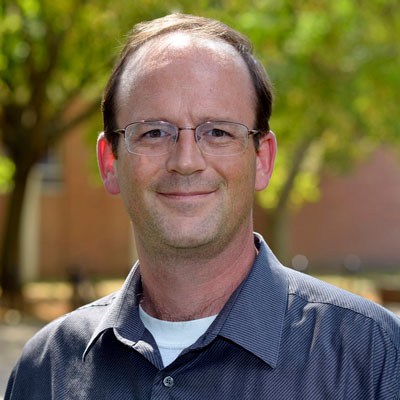 Timothy Henshaw Headshot